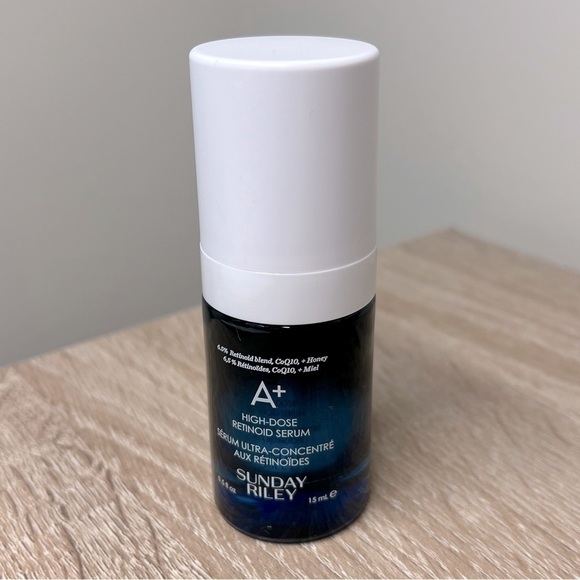 Sunday Riley Skincare Bundle - Picture 2 of 15